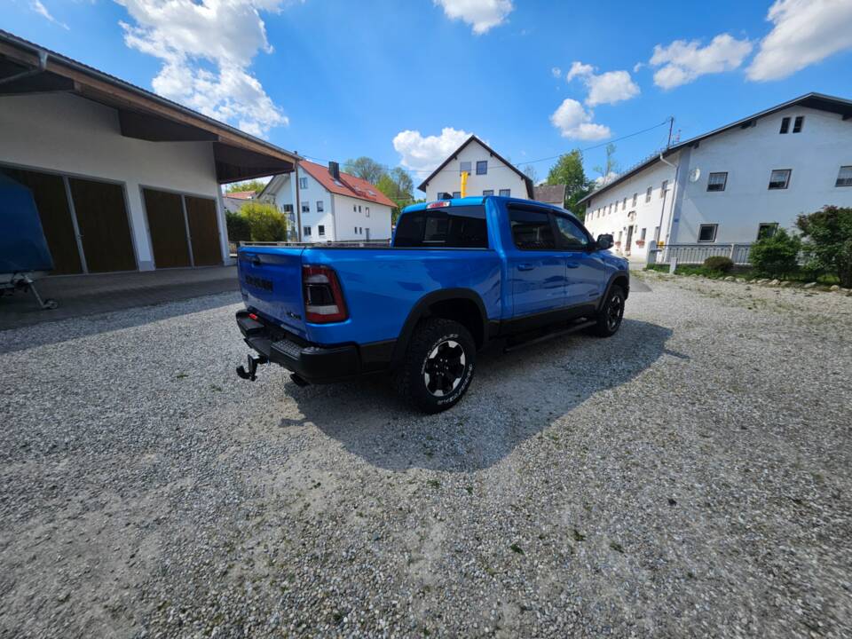 Bild 70/96 von Dodge Ram 1500 (2021)