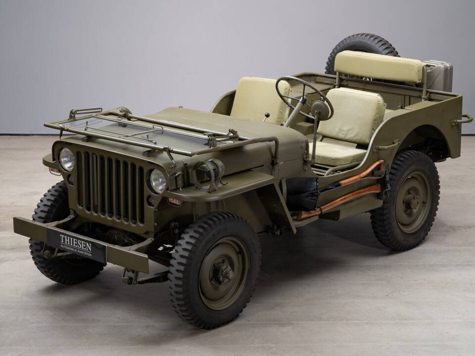 Image 2/35 of Jeep Willys-Overland CJ-3A (1944)