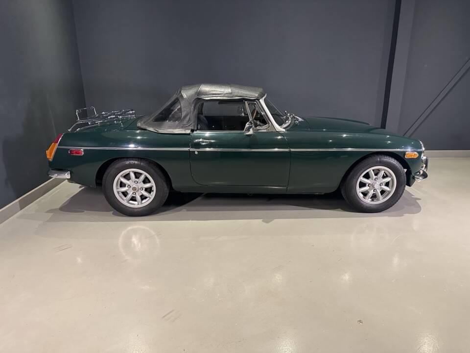 Afbeelding 8/30 van MG MGB (1973)