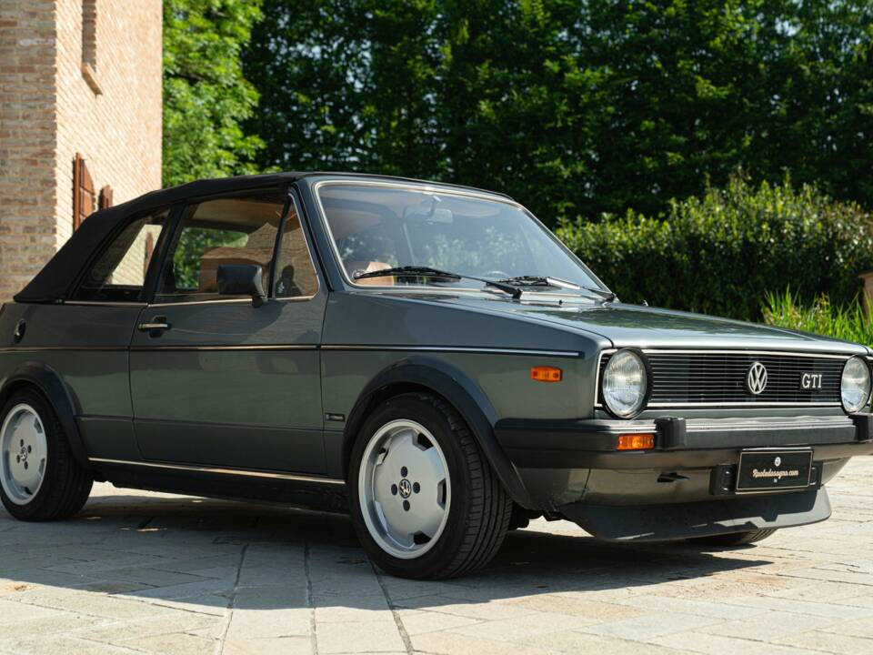 Image 4/50 of Volkswagen Golf I Cabrio GLi 1.8 (1983)