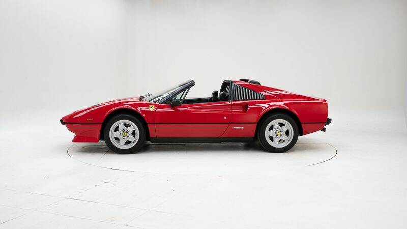 Bild 8/15 von Ferrari 308 GTSi Quattrovalvole (1983)