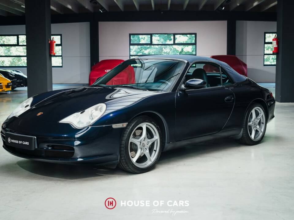 Imagen 2/25 de Porsche 911 Carrera (2004)