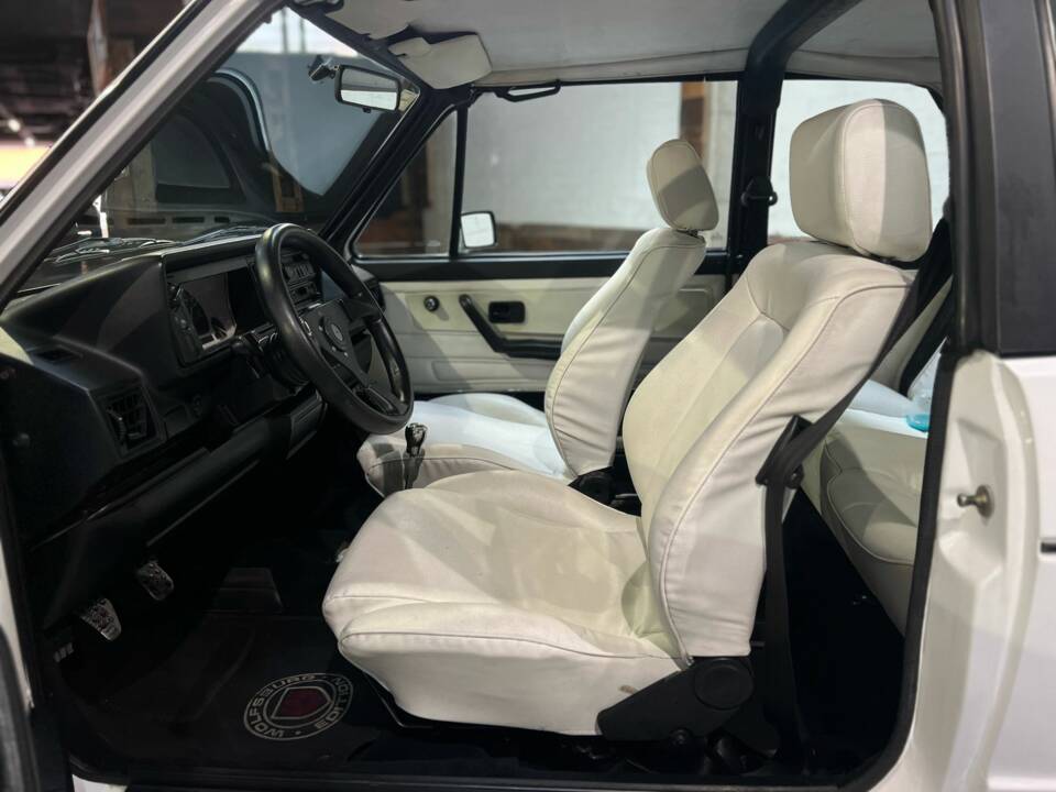 Immagine 10/68 di Volkswagen Golf III GTI 2.0 (1993)
