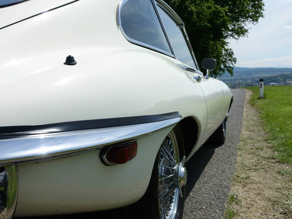 Image 34/39 de Jaguar XK-E (2+2) (1970)
