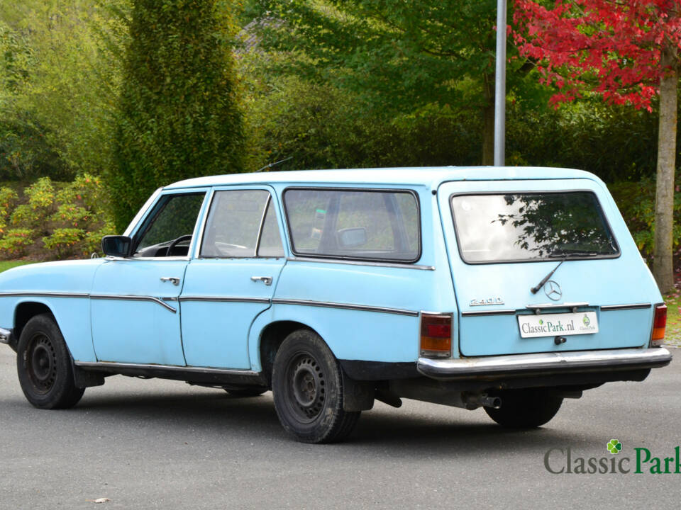 Afbeelding 3/50 van Mercedes-Benz 220 D (1974)