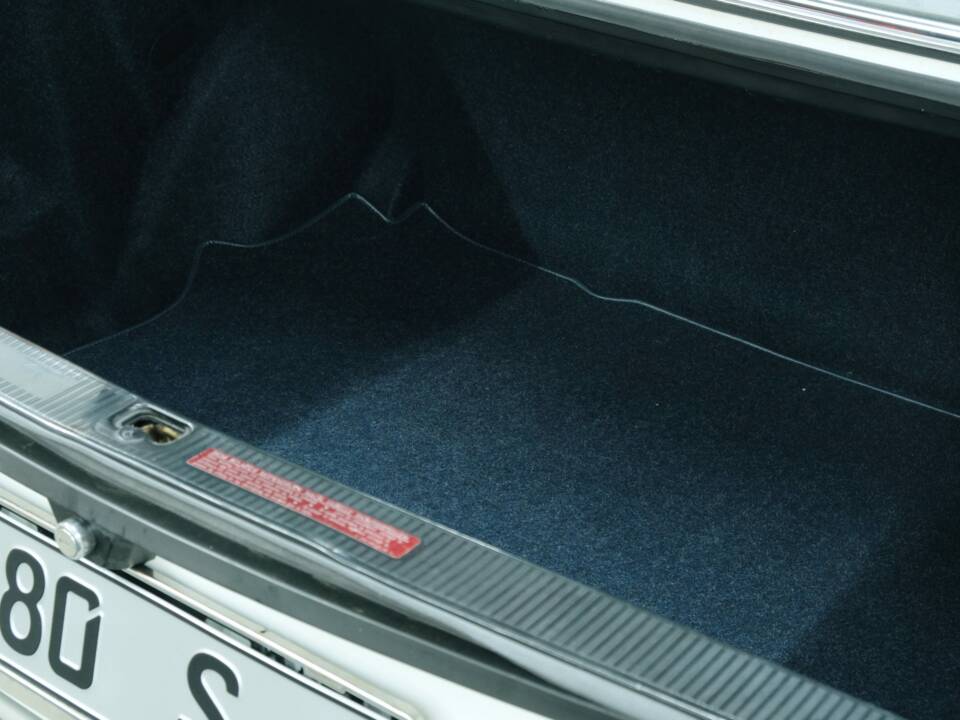 Bild 11/50 von Mercedes-Benz 280 S (1981)