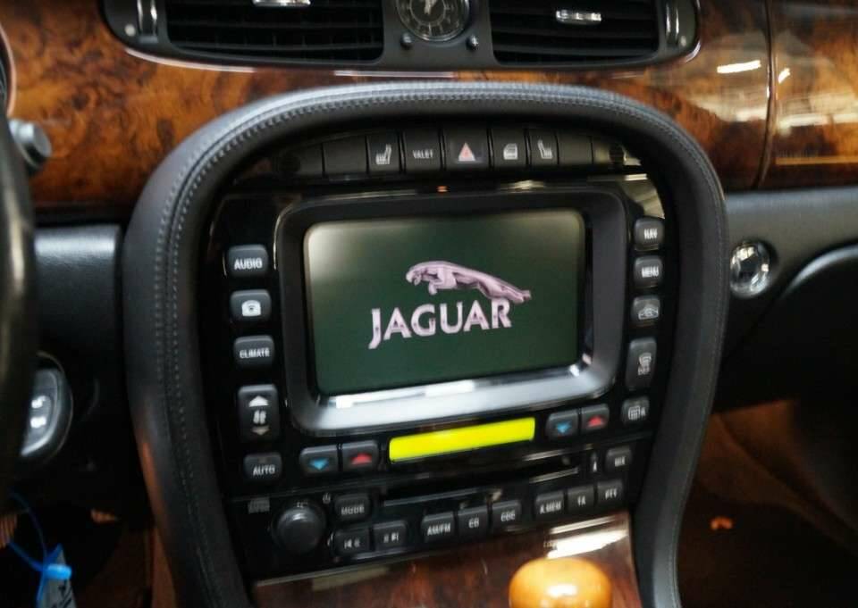 Imagen 13/50 de Jaguar XJ 8 4.2 (2005)