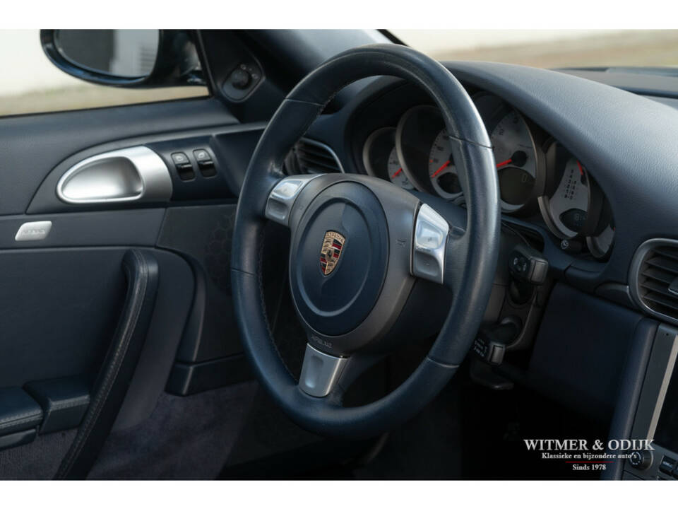 Image 21/29 of Porsche 911 Carrera S (2006)