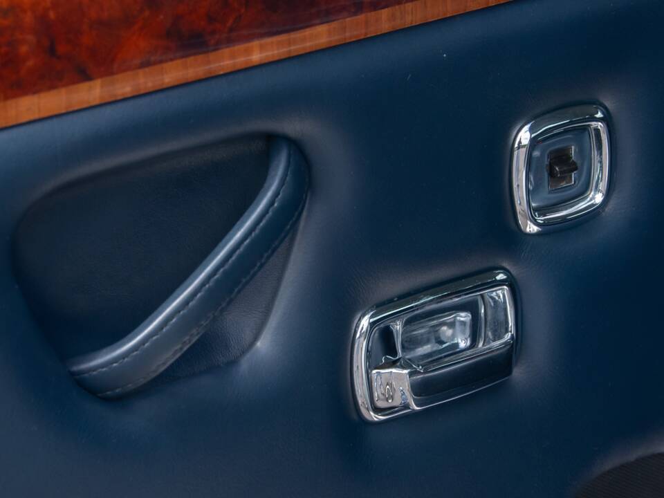 Image 47/50 of Rolls-Royce Silver Shadow I (1973)