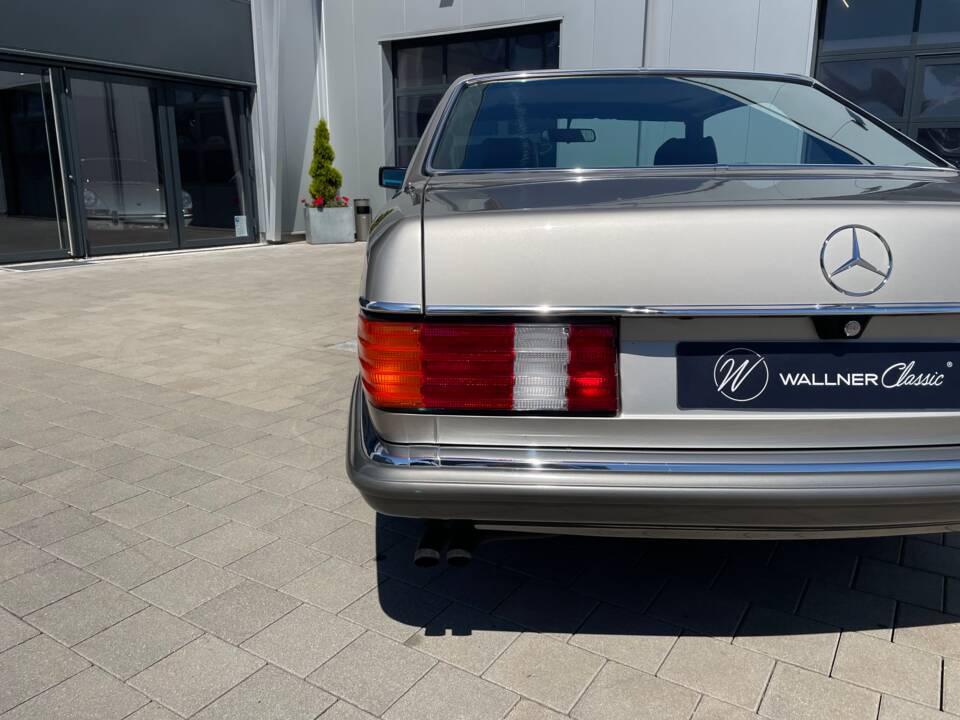 Bild 11/48 von Mercedes-Benz 500 SEC (1985)