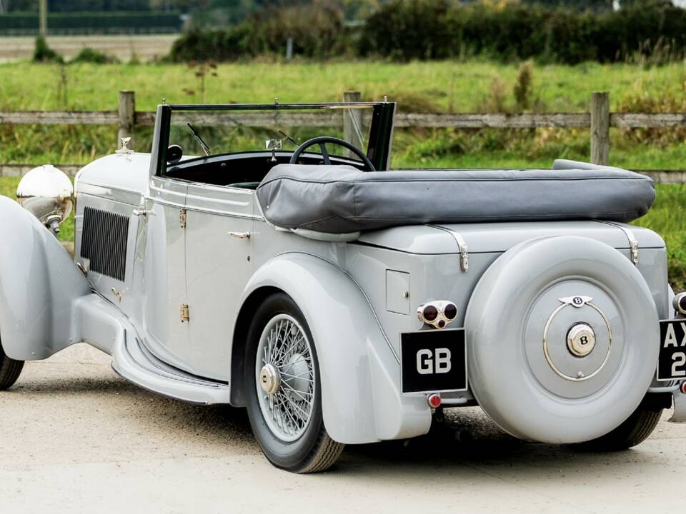 Image 2/50 of Bentley 3 1&#x2F;2 Litre (1934)
