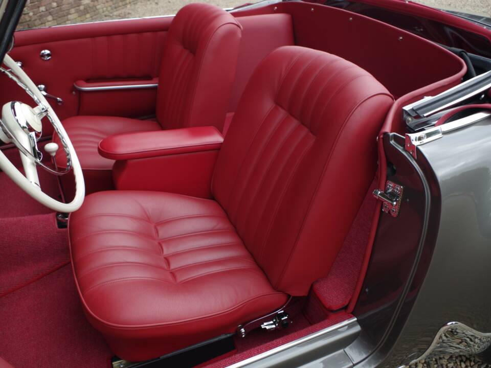 Image 28/50 of Mercedes-Benz 190 SL (1959)