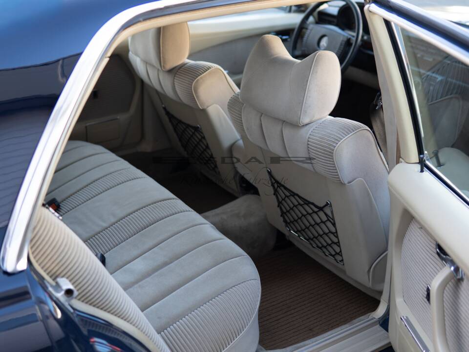 Image 11/30 of Mercedes-Benz 450 SEL 6,9 (1977)