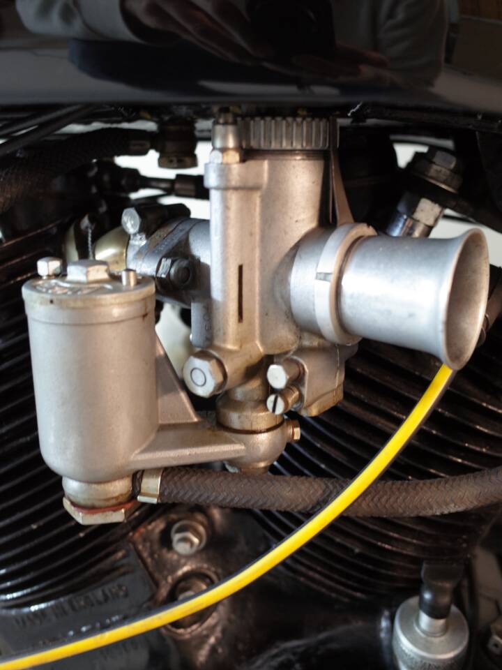 Bild 23/29 von Vincent Black Lightning (1954)