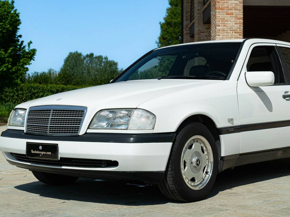 Bild 9/50 von Mercedes-Benz C 200 Kompressor (1996)