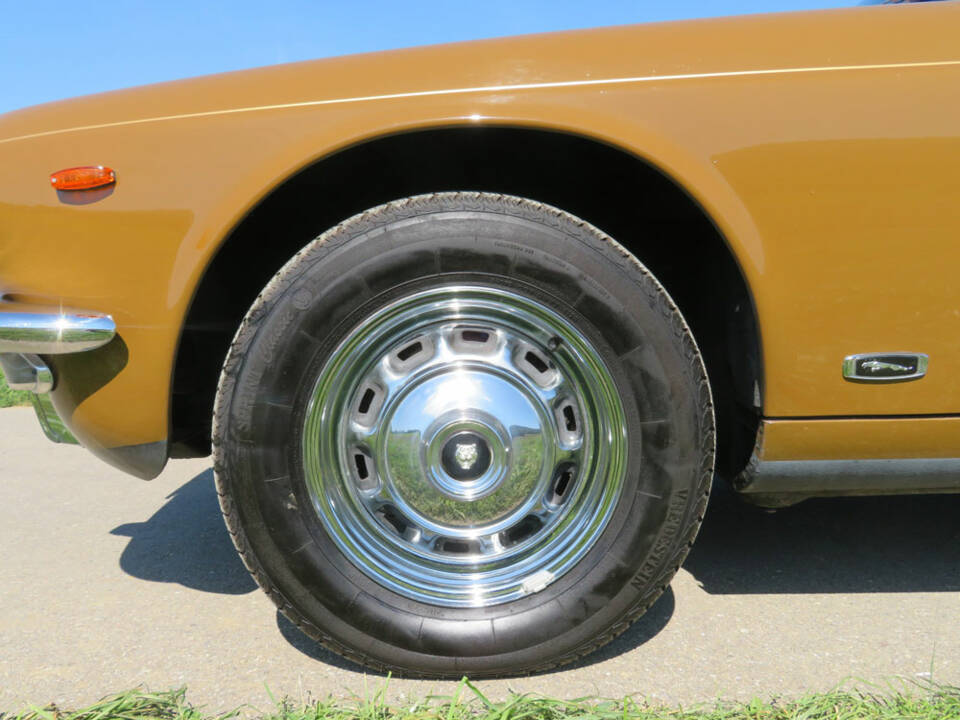 Bild 17/20 von Jaguar XJ 6 L 4.2 (1979)