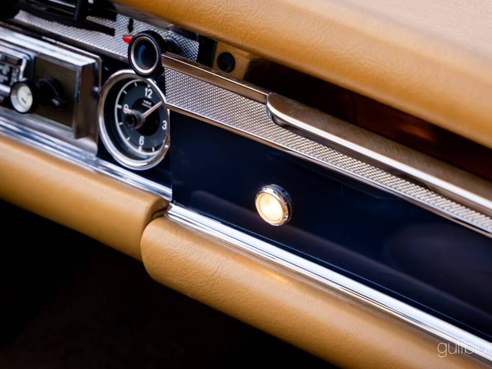 Image 63/79 de Mercedes-Benz 280 SL (1969)