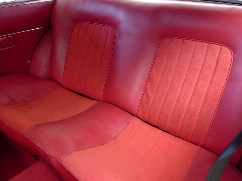 Imagen 38/40 de Alfa Romeo Giulia 1600 Sprint GT (1965)