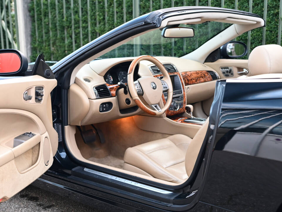 Imagen 30/43 de Jaguar XKR (2007)