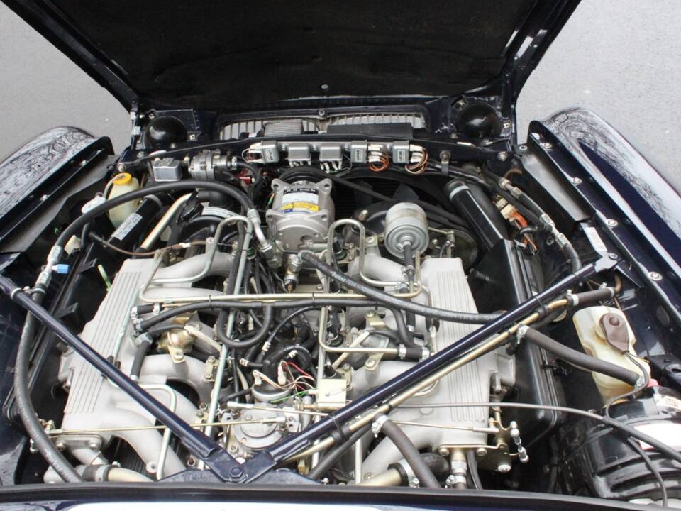 Bild 12/27 von Daimler Double Six Avon-Stevens (1978)