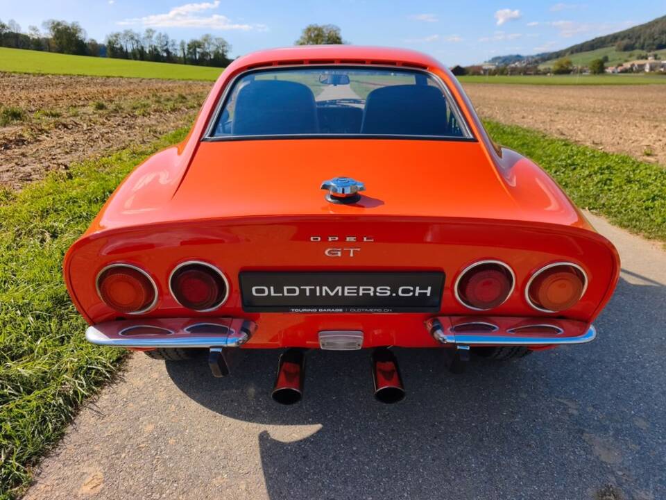 Bild 21/24 von Opel GT 1900 (1972)