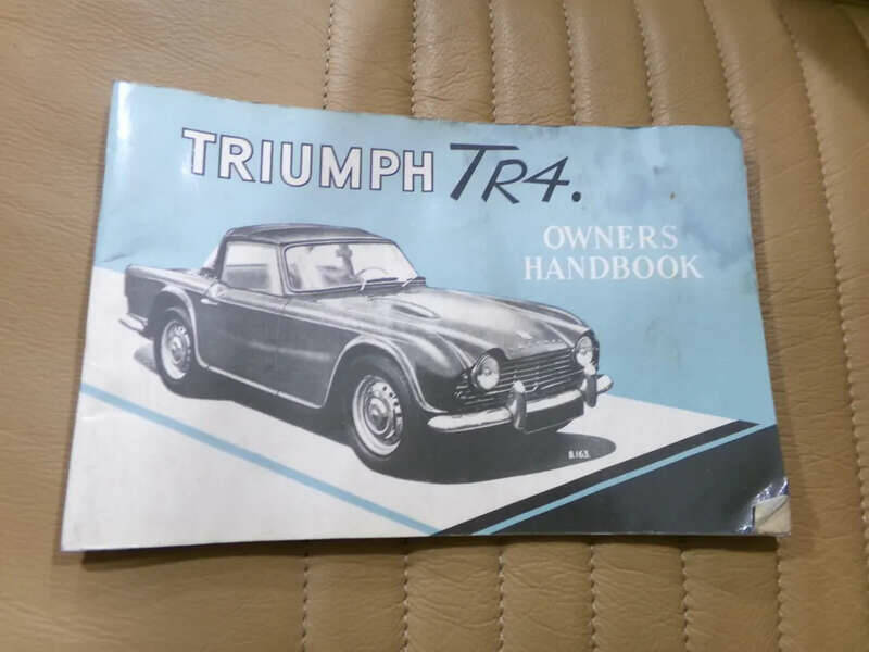 Image 26/45 of Triumph TR 4 (1964)