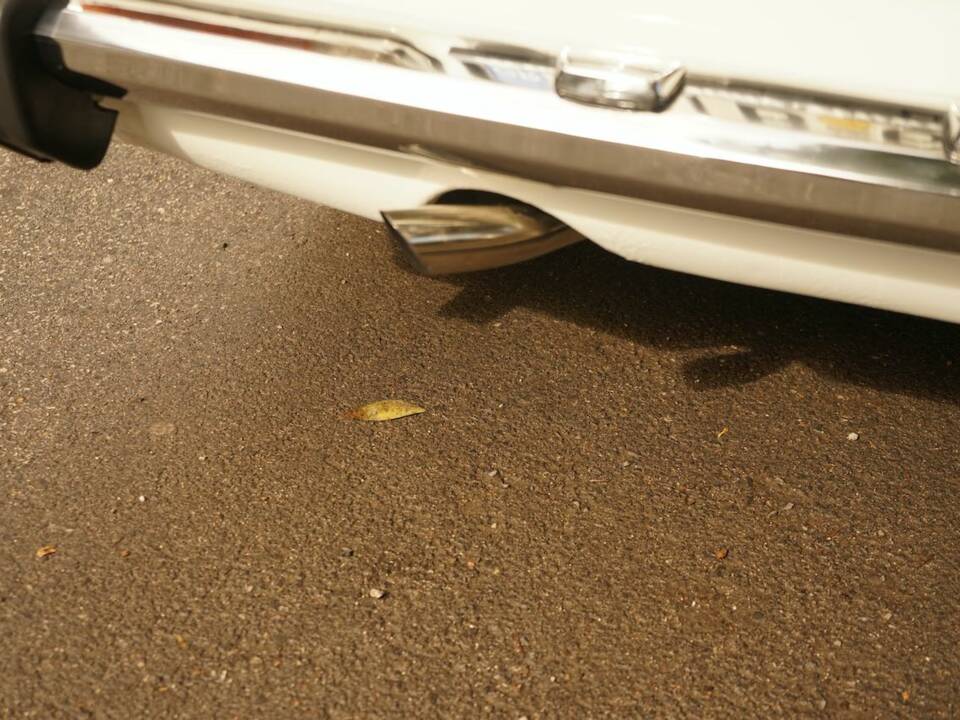 Image 55/100 of Alfa Romeo Giulia Nuova Super 1300 (1977)