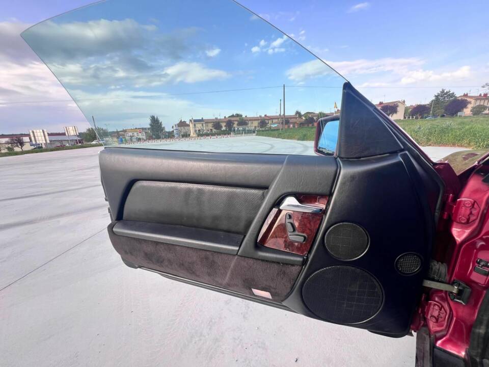 Image 25/30 of Mercedes-Benz 300 SL-24 (1992)