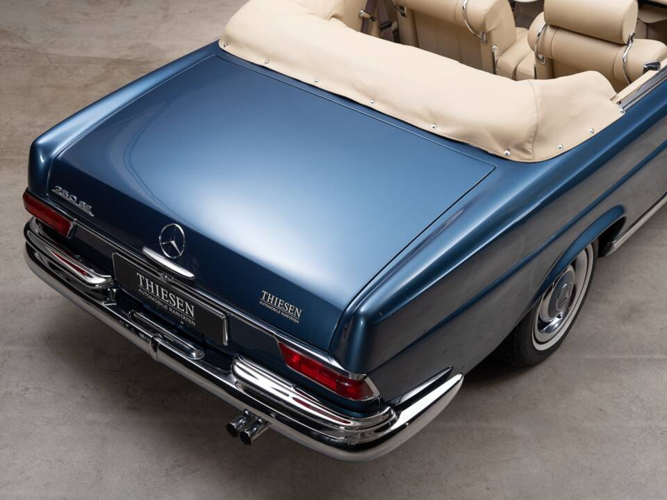 Bild 15/34 von Mercedes-Benz 250 SE (1966)