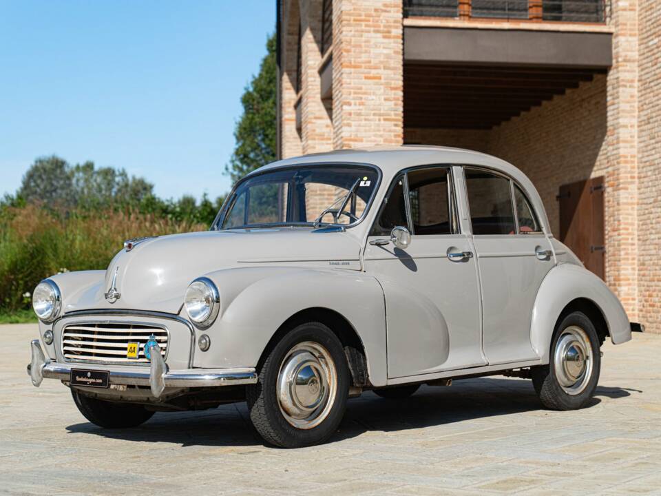 Image 1/50 of Morris Minor 1000 (1958)