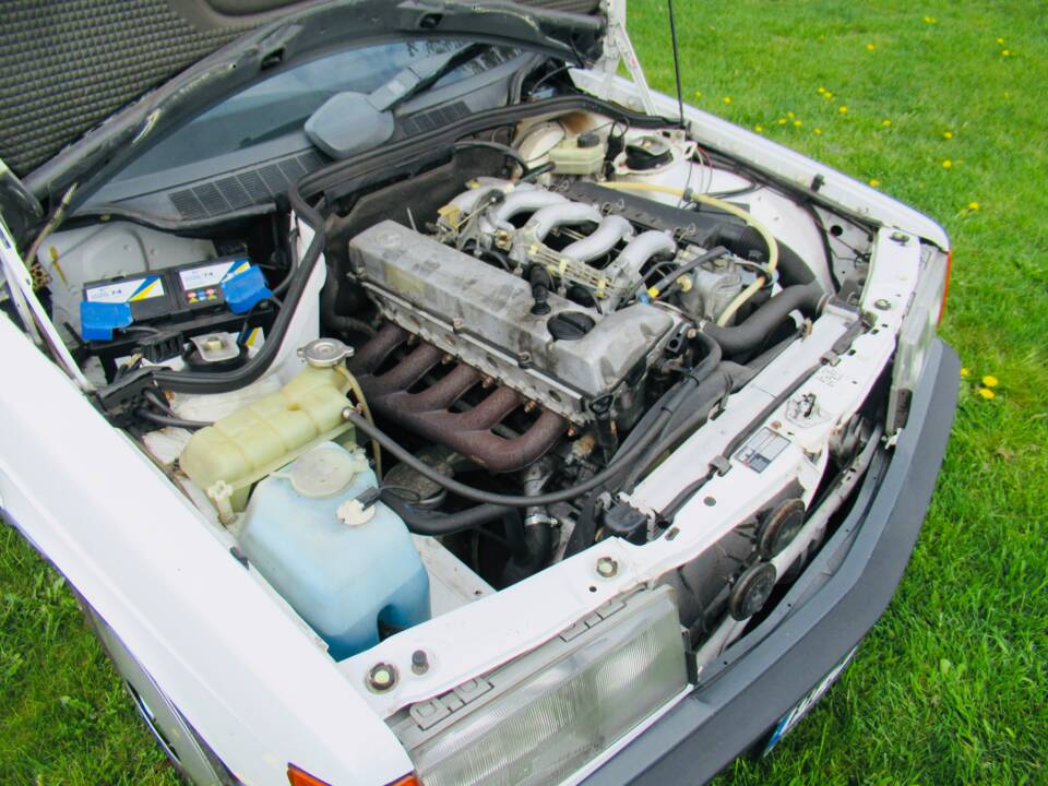 Bild 23/25 von Mercedes-Benz 190 D 2.5 (1986)