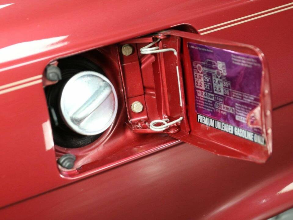 Bild 29/30 von Mercedes-Benz 560 SL (1989)