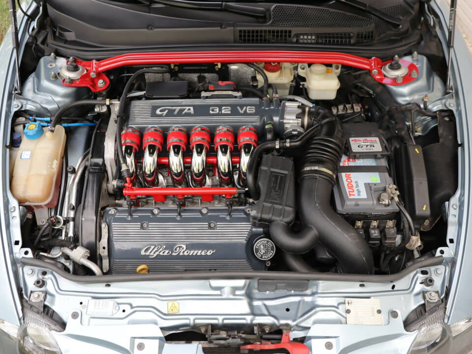 Bild 6/50 von Alfa Romeo 147 3.2 GTA (2005)