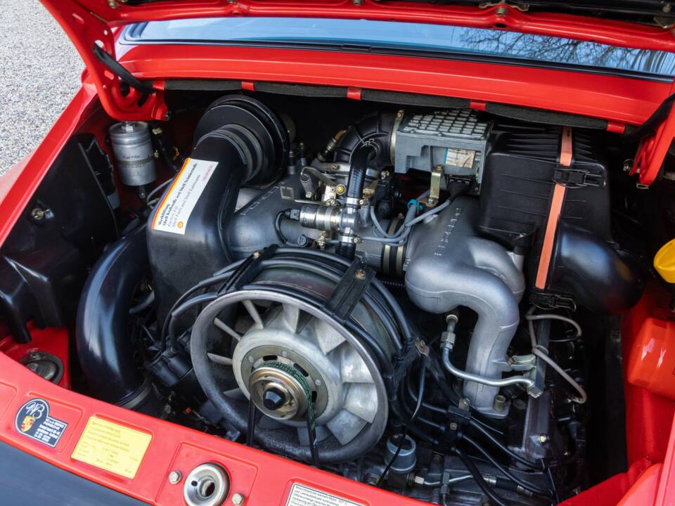 Bild 4/50 von Porsche 911 Carrera 3.2 (1988)