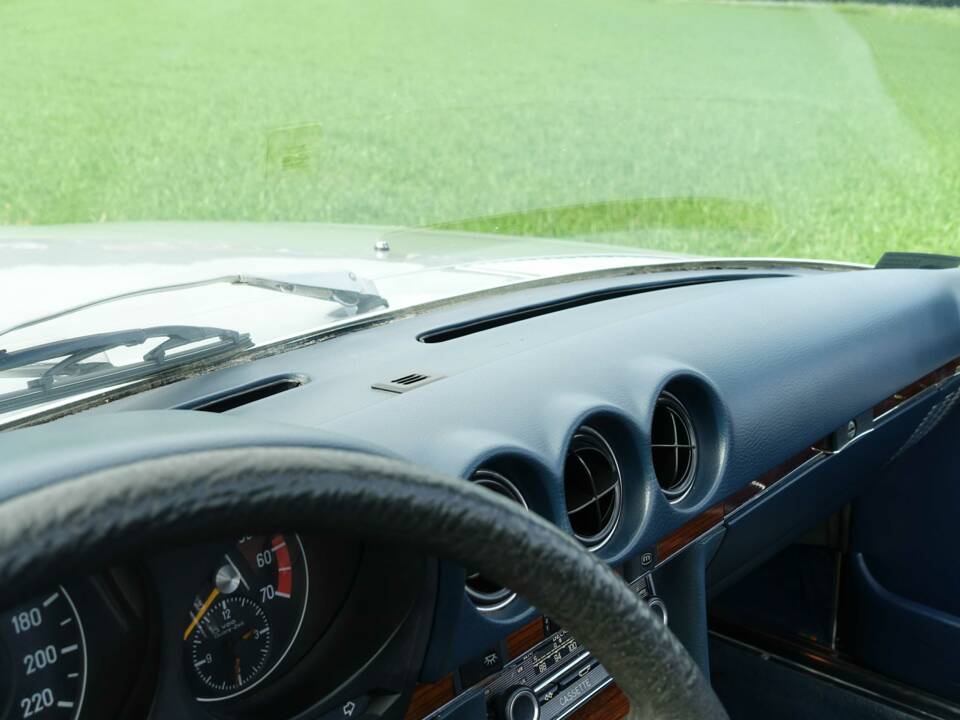 Immagine 29/37 di Mercedes-Benz 450 SL (1978)