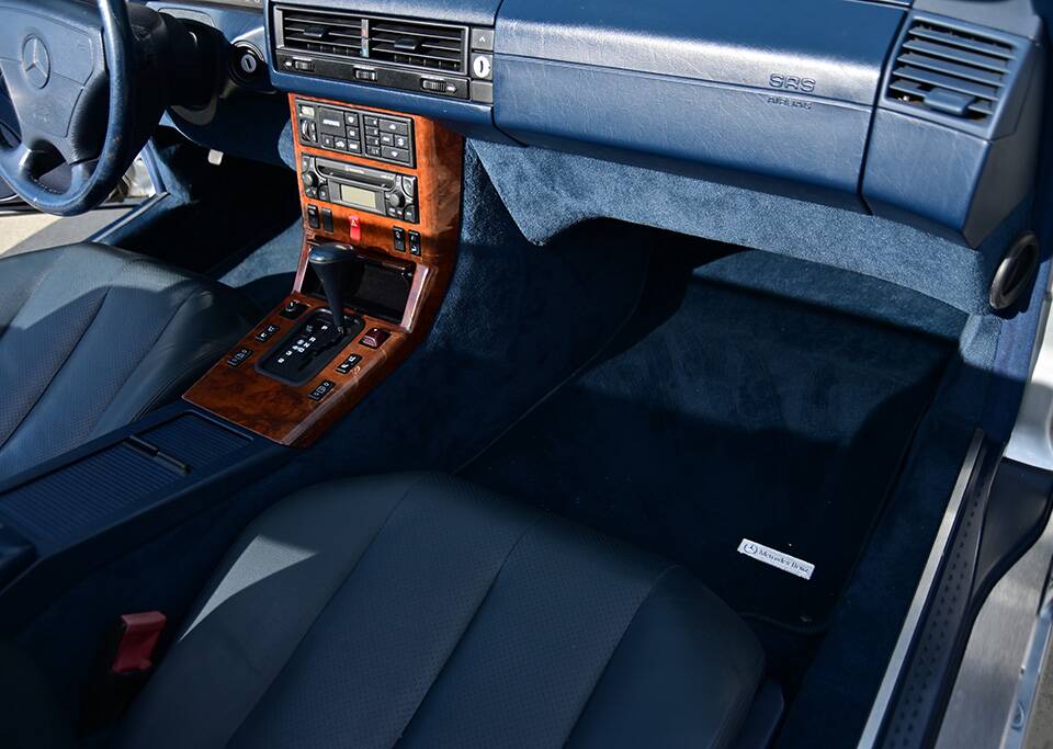 Image 18/18 de Mercedes-Benz SL 320 (1993)