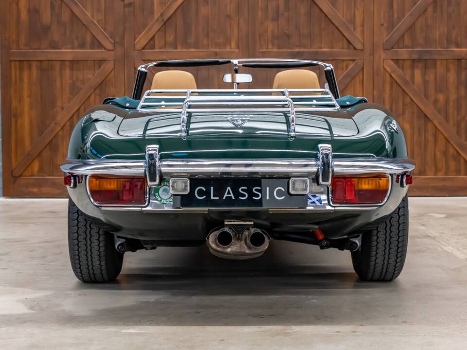 Image 28/34 de Jaguar Type E V12 (1972)