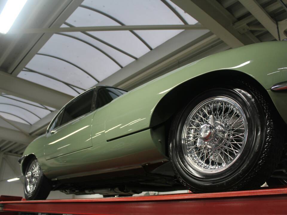 Afbeelding 10/50 van Jaguar E-Type 4.2 (1967)