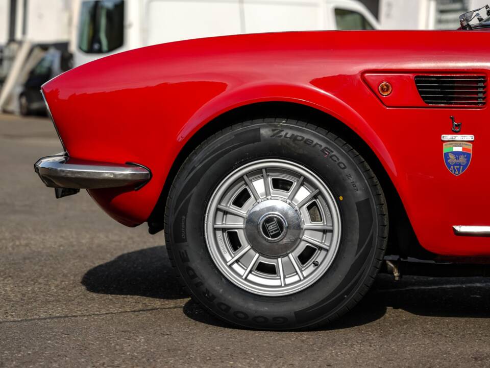 Image 8/28 of FIAT Dino 2400 Coupe (1972)