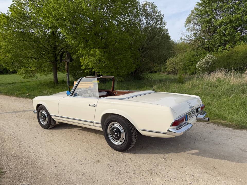 Image 4/5 of Mercedes-Benz 230 SL (1964)