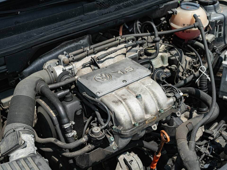Immagine 43/45 di Volkswagen Golf IV 1.6 (1997)