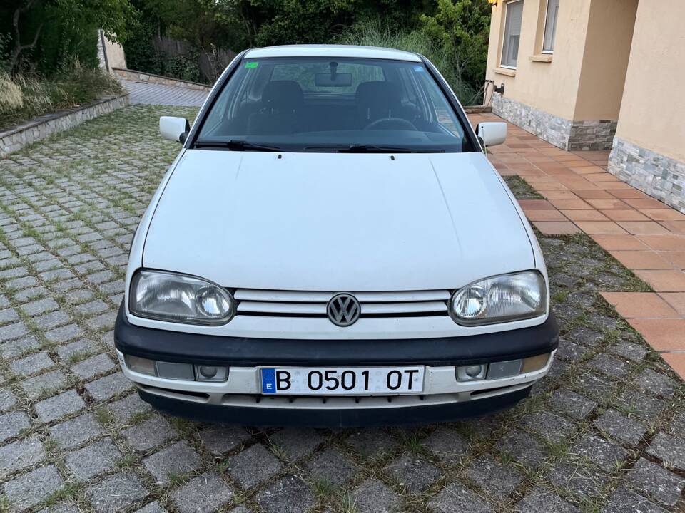 Bild 1/5 von Volkswagen Golf III GTI 2.0 (1994)
