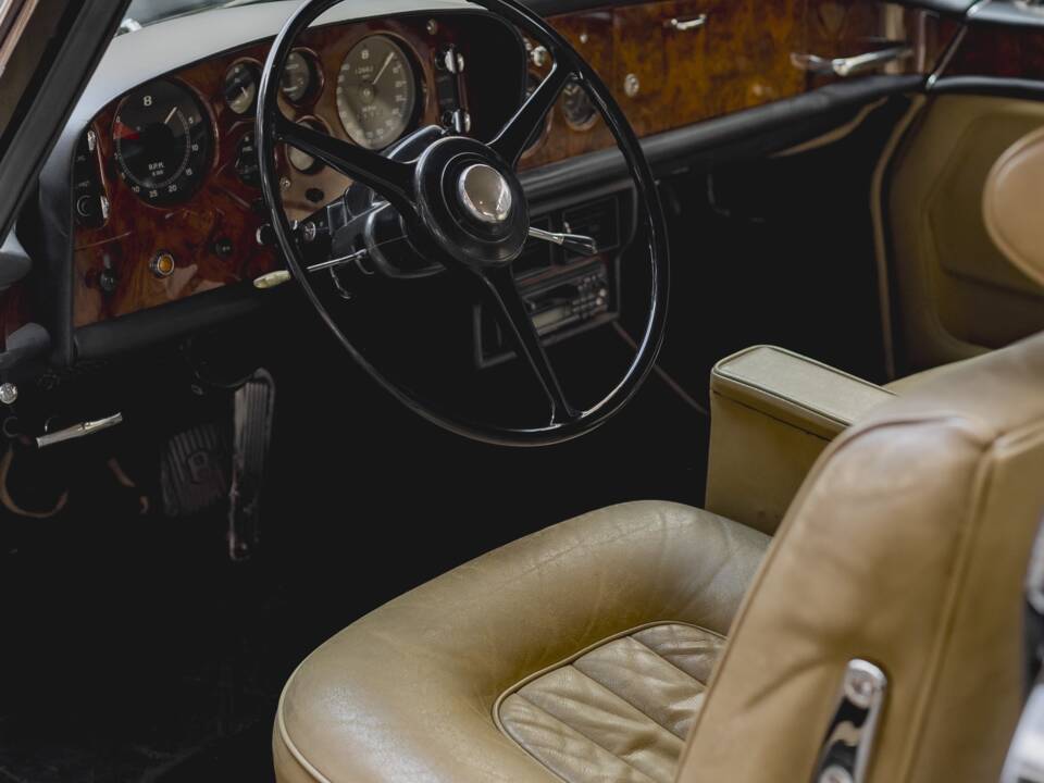 Image 9/39 of Bentley S 3 Continental (1965)