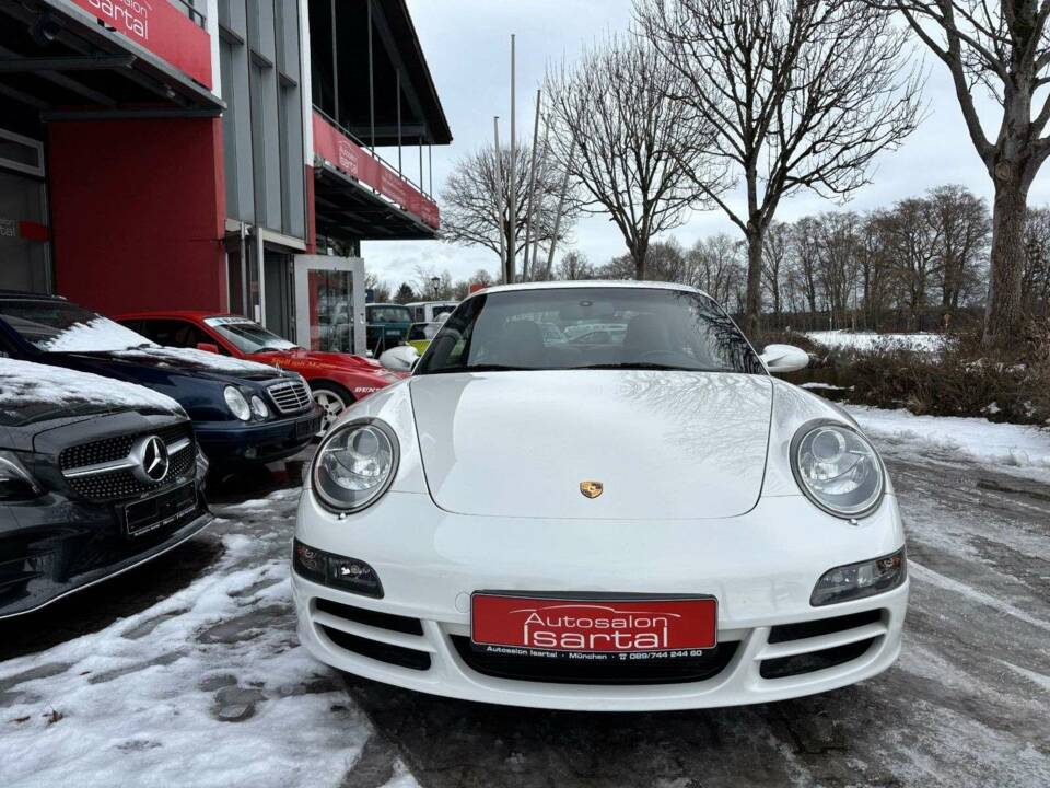 Bild 3/20 von Porsche 911 Carrera S (2004)