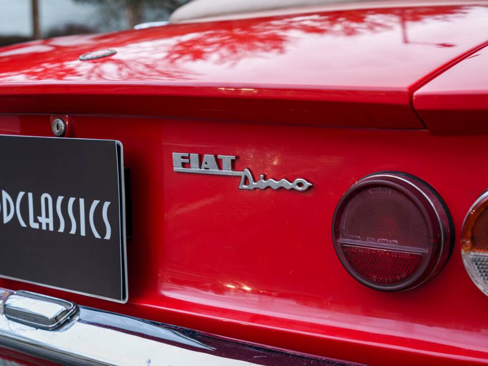 Image 17/28 of FIAT Dino Spider (1968)