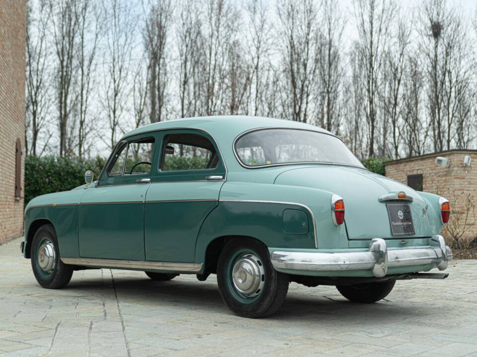 Image 6/50 of FIAT 1400 B (1958)