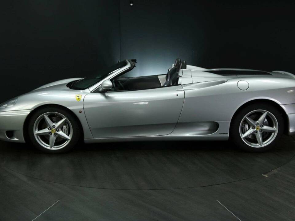 Immagine 3/50 di Ferrari 360 Spider (2003)