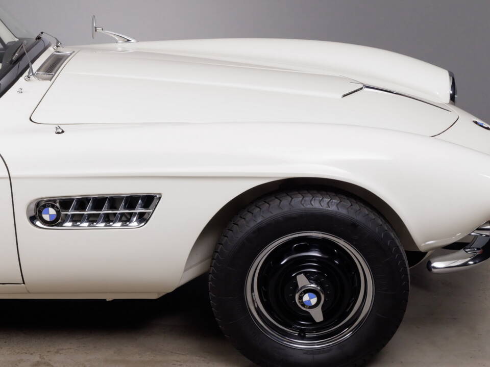 Image 16/43 of BMW 507 (1959)