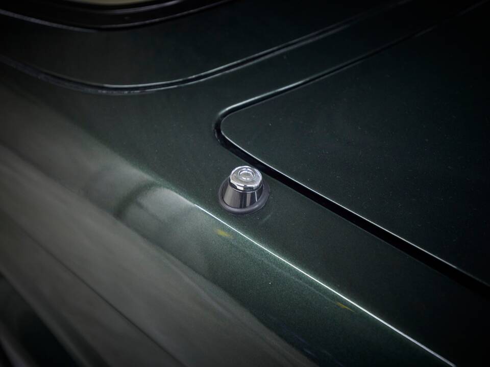 Image 37/90 of BMW 325i (1987)