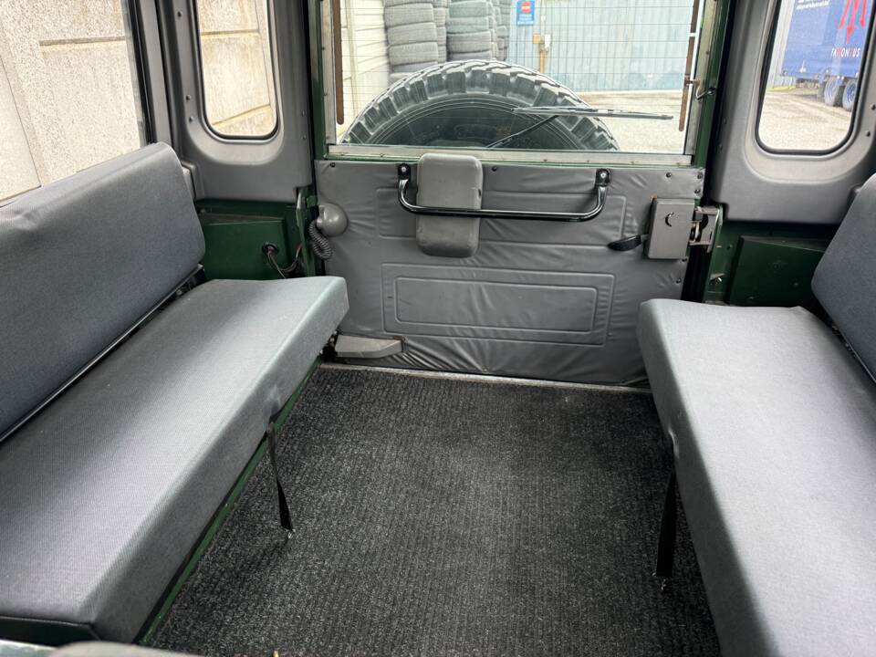 Image 23/35 de Land Rover Defender 90 (1998)